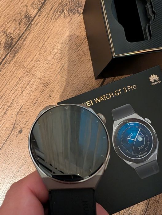 Vând Smartwatch Huawei GT 3 Pro