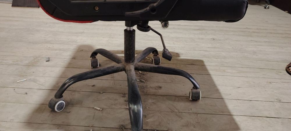 Продам кресло хорошее