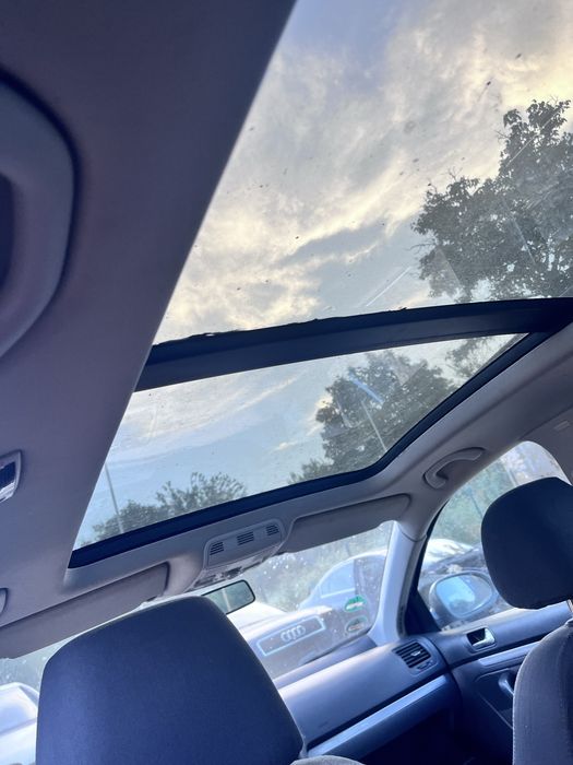 Volkswagen golf 5 2.0tdi variant  140ps Панорама НА ЧАСТИ