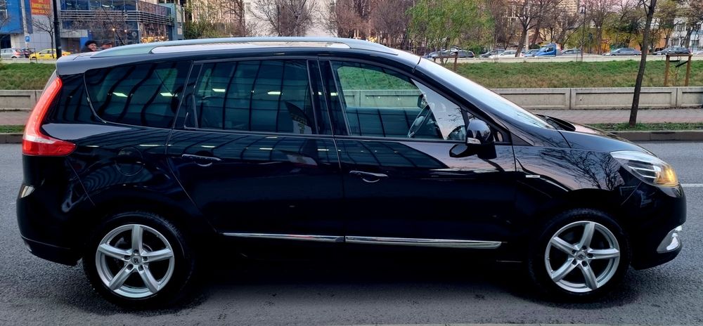 Renault Grand Scenic  - Bose edition