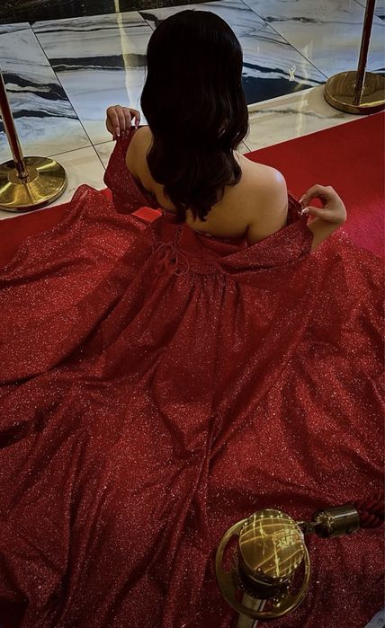 Вечернее платье……