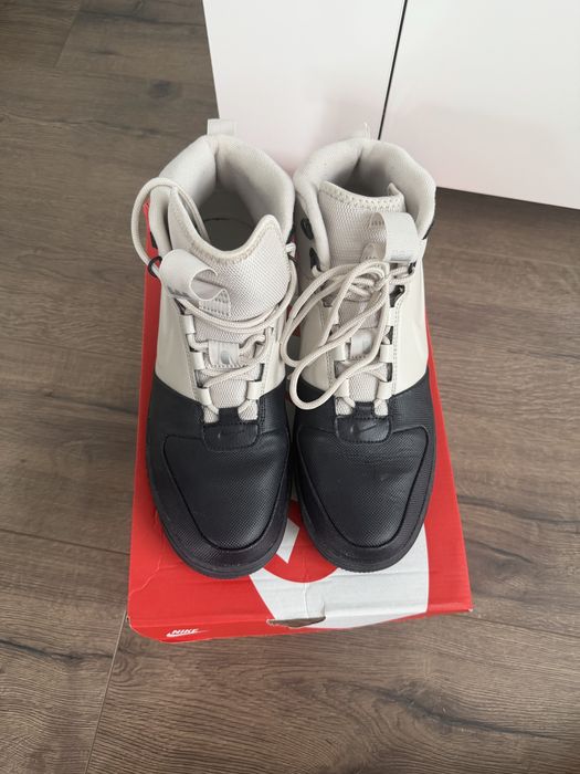 Nike Path Winter