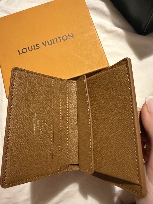 Чисто ново портмоне Louis Vuitton