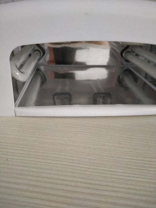 Лампа для сушки гель лака