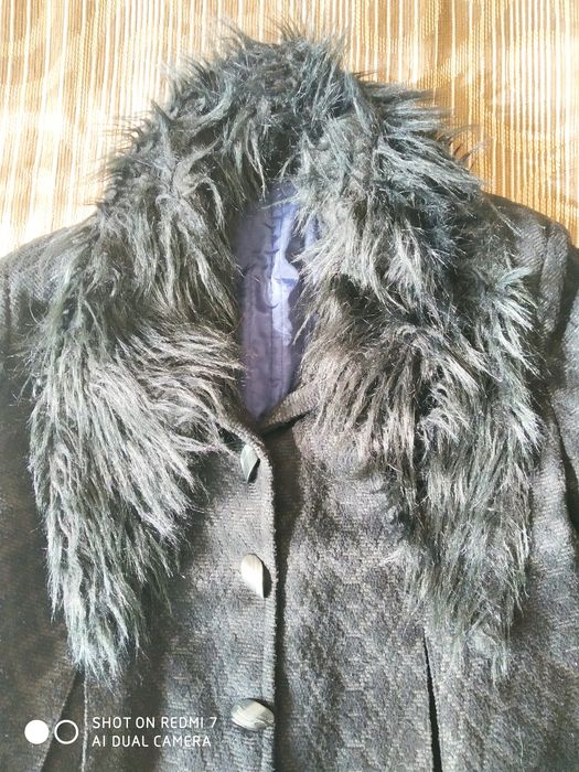 Зимно палто става и за бременна