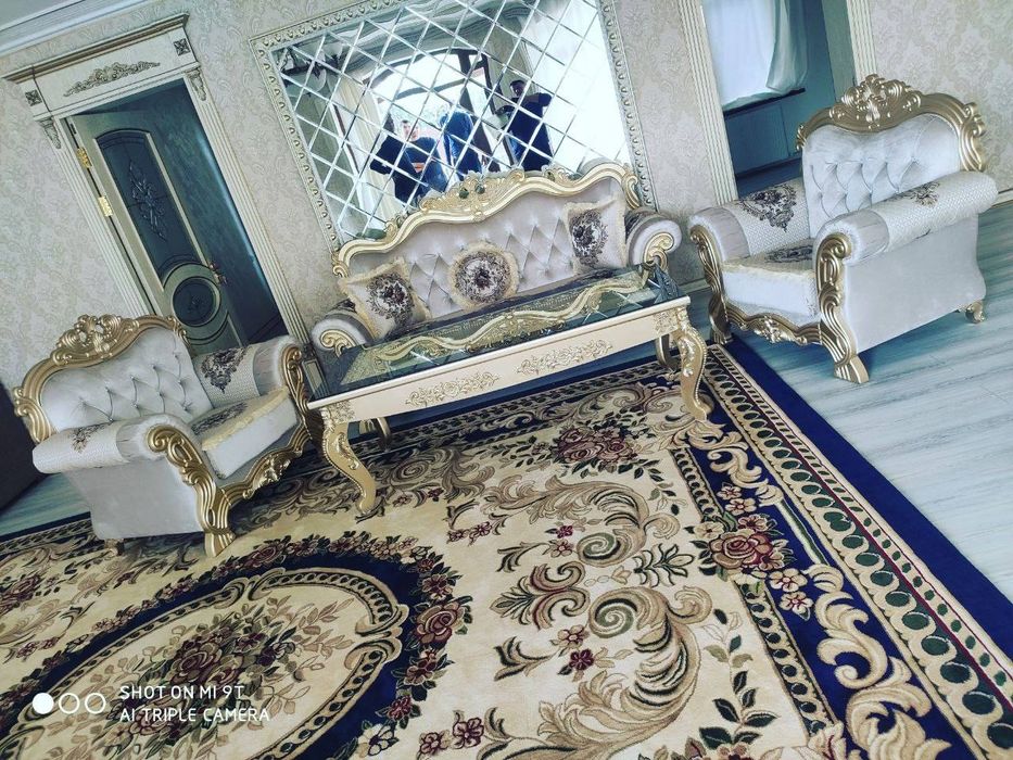 Мягкий диван наличии гарантии есть