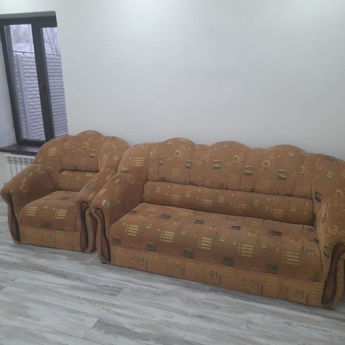 Диван и 2 кресла в отличном состоянии