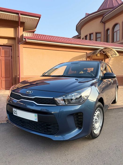 Продается Kia Rio 2018г (51,245 тыс пробег) Цвет Синий Дымчатый