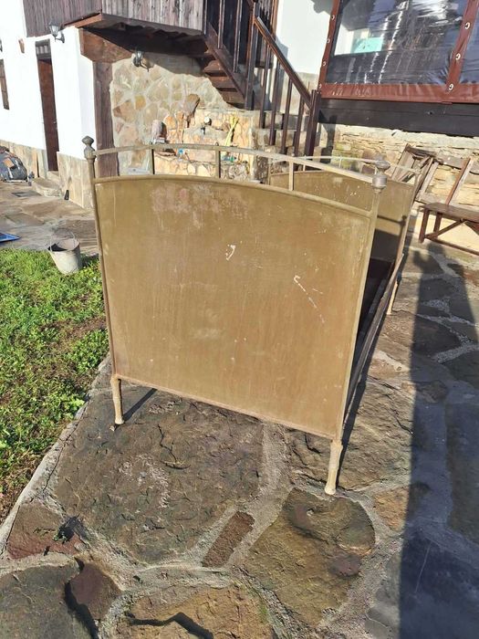 Старинно легло на фабрика Братя Габровски Русе