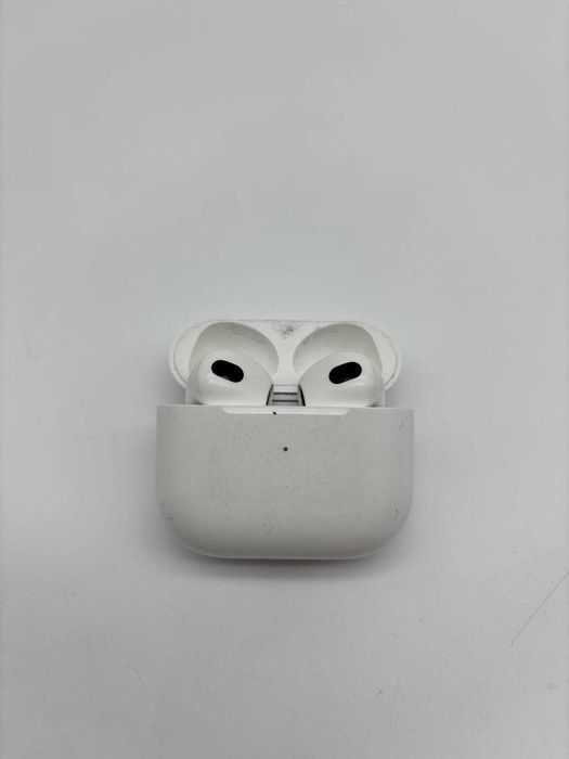 Apple AirPods (3rd Gen)