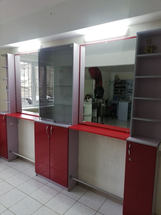 Продаётся мебель для парикмахерской