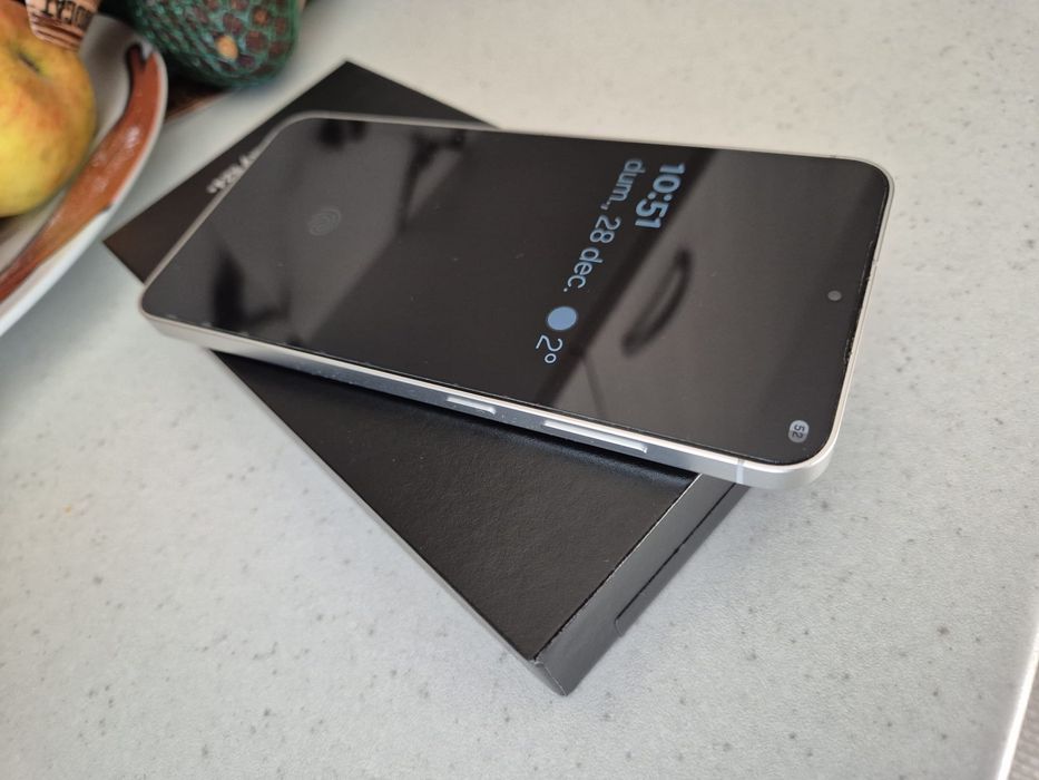 Vand Samsung S24 plus in garantie