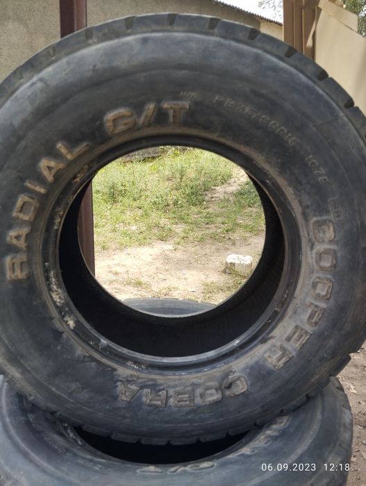 Продам пару хороших шин