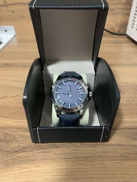 Продам часы бренда NaviForce