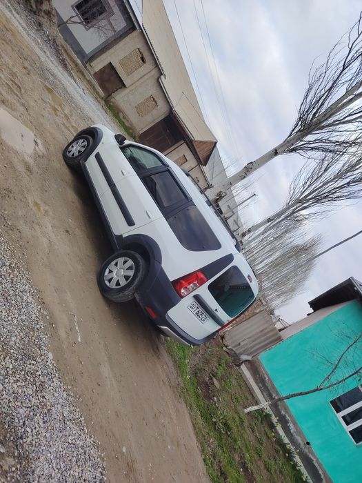 Lada Largus Kroche 2019