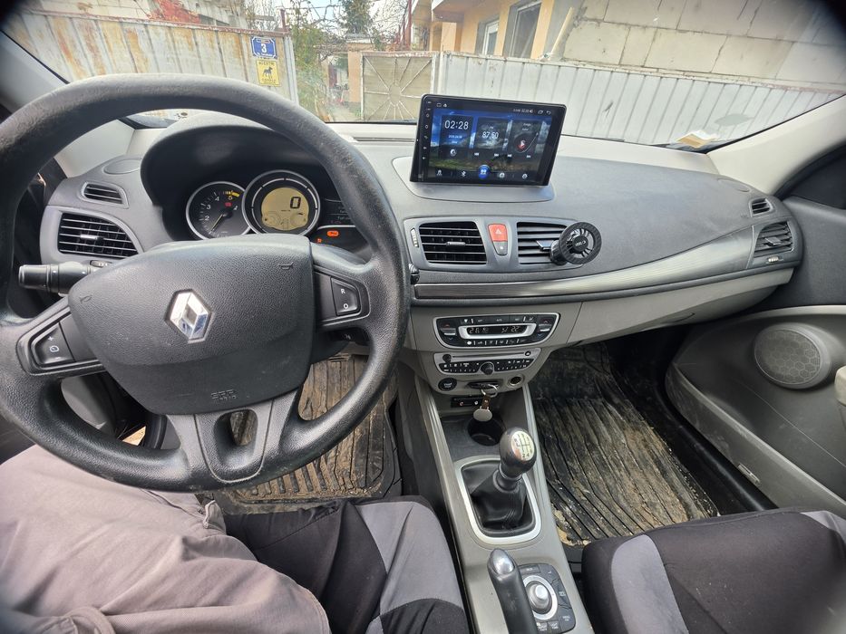 Vand sau schimb cu duba renault megane 3 1.5 dci