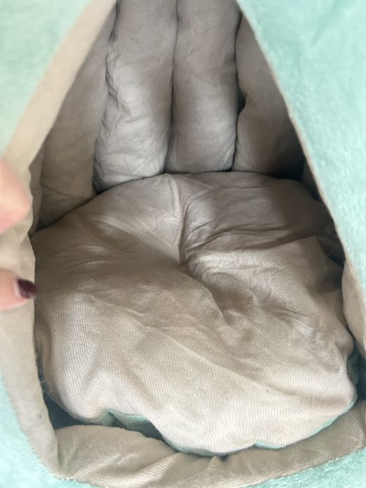 Лежанка домик для кошек и собак