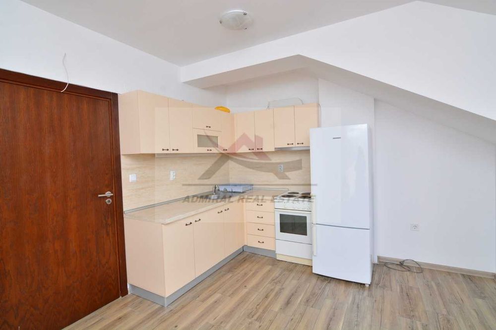 Дава се под наем Тристаен апартамент в Варна, Окръжна болница - 100 кв.м за 600 € - Снимка #1