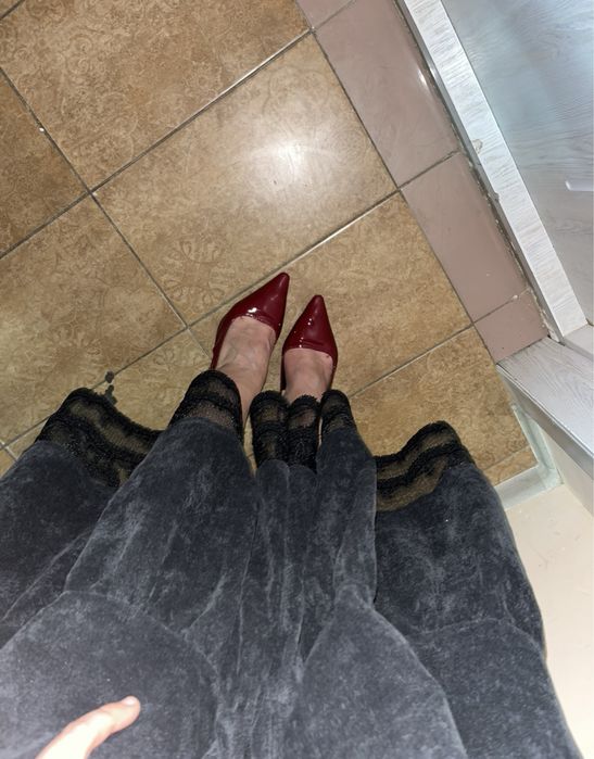 Yangi ayollar tuflisi, 39-razmer, bardoviy rangli, kelishtirib beraman