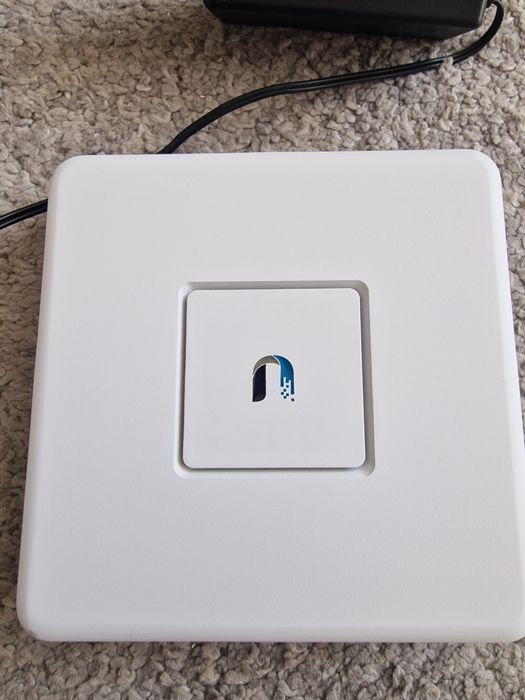 Unifi ubiquiti securitate gateway