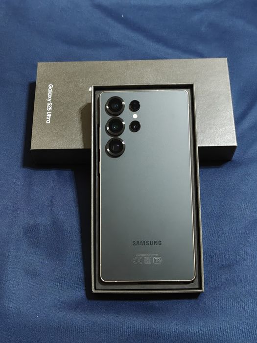 Samsung S25 Ultra 256 gb Ram 12 5G EAC