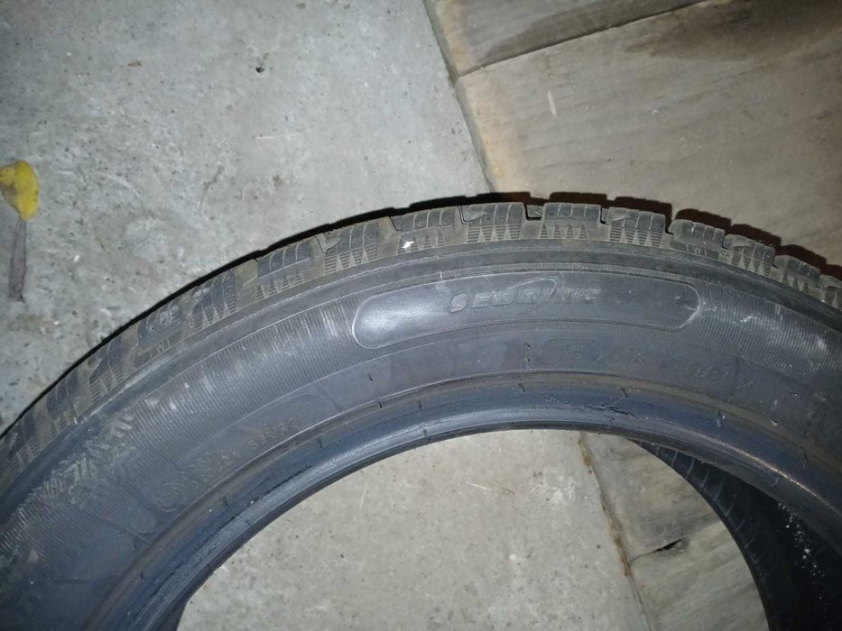 Vând cauciucuri de iarna logan3 195/55/16