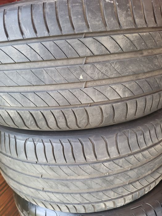225 50 17 Michelin