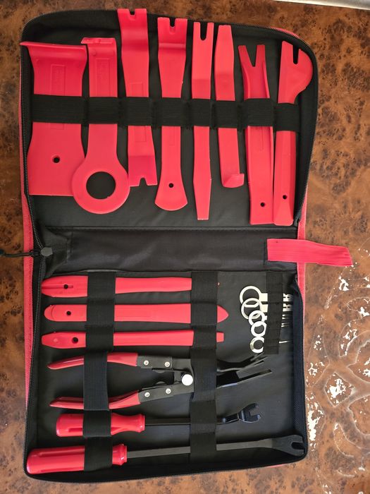 Nabor maxsus ish qurollari sotiladi