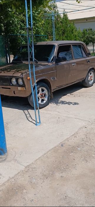 Vaz 2106 sotiladi