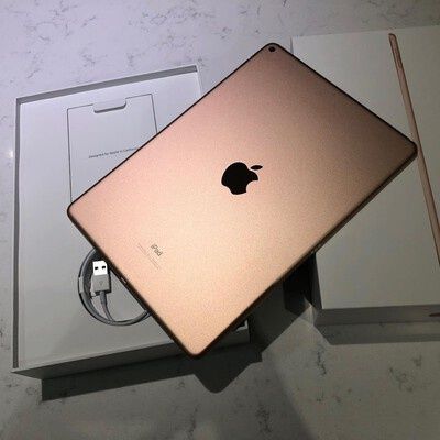 Ipad sotiladi narxini kelishamiz obmen xam bor