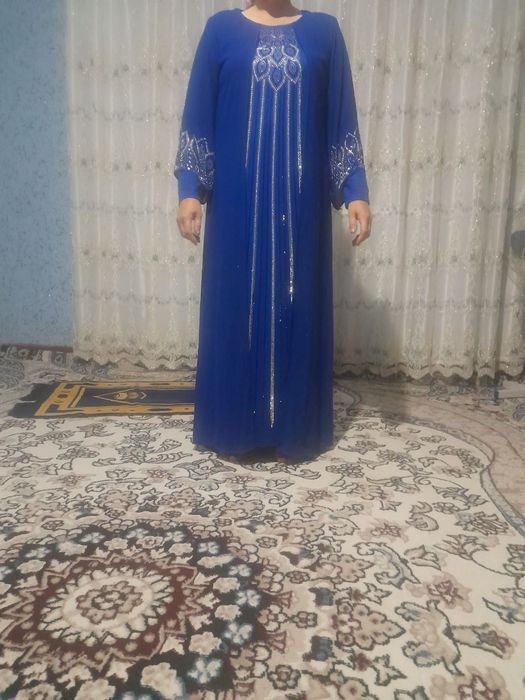 Abaya sotiladi.1