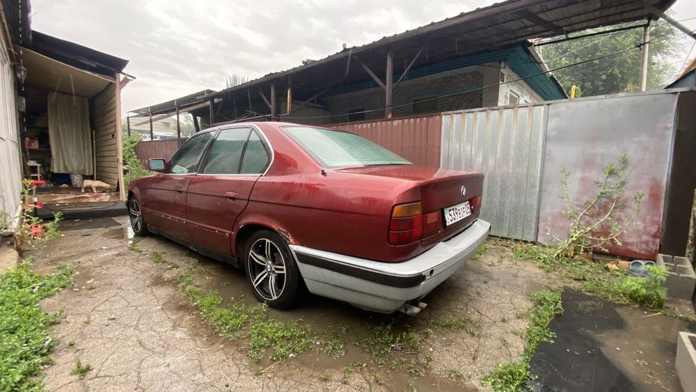 Разбор бмв е34 б/у авто 1990 год м50б20 Бош