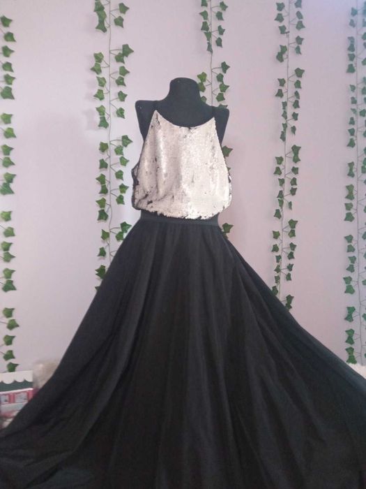 Официална рокля с пайети