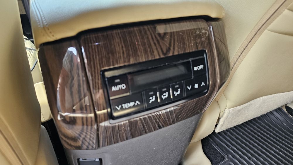 Toyota Prado 150 в отличном состоянии.