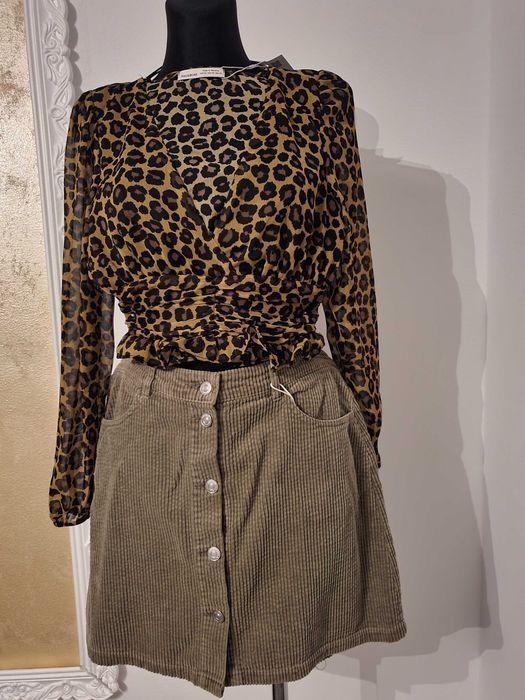 rochii, bluze, pantaloni cu prețuri începând de la 35 de lei