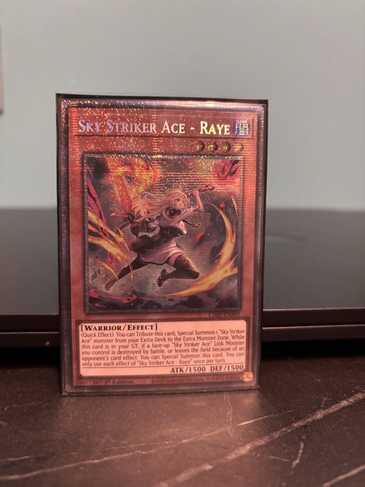 Yu-Gi-Oh  Sky Striker Ace - Raye (Starlight rare)