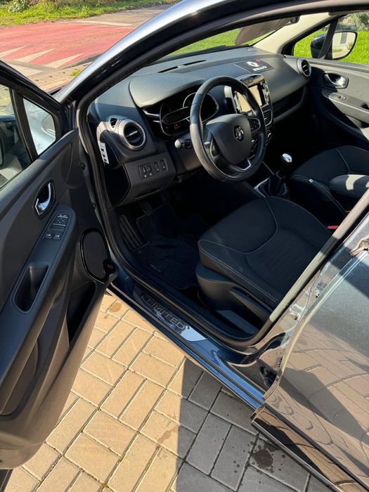 Renault Clio Limited Bass Reflex Climatronic