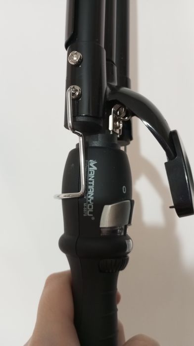 Тройная гофре-плойка для волос