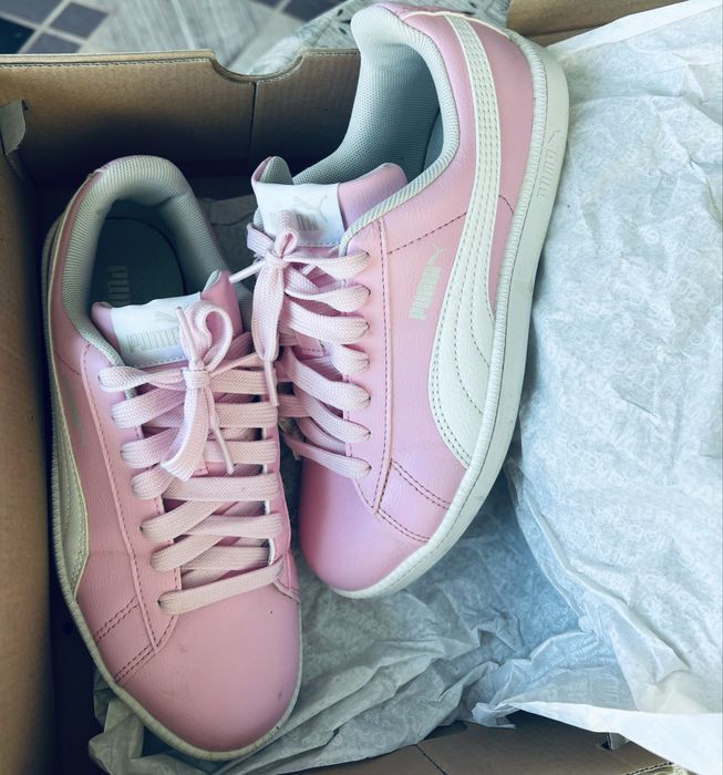 Оригинални розови Puma маратонки  нови, неносени