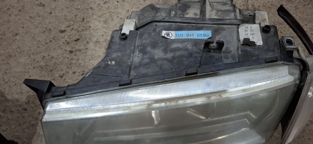 Faruri Xenon Skoda Octavia 1