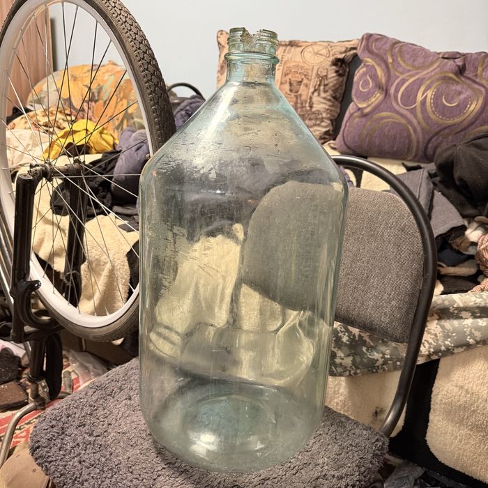 Бутыль 20 литров. Чистый и прочный