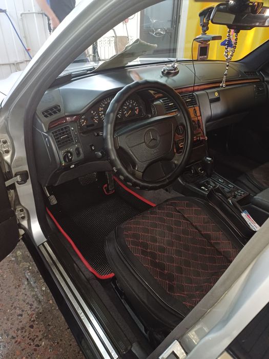 Продаётся мерседес