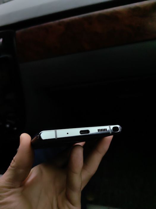 SROCHNI Samsung Note 10+ plus 5G 12/256 gb ideal