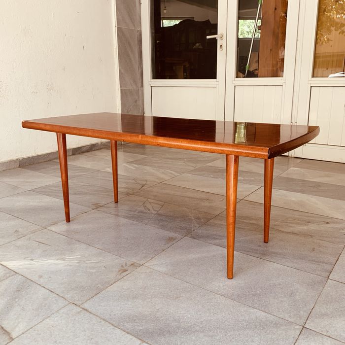 Продавам ретро маса в стил Mid-Century Modern – 60-те години