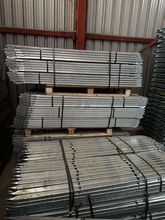 Предлагаме поцинкован профил с кука за олекотен кофраж(жълти платна)