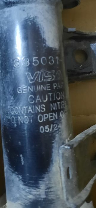 Амортизаторы от Nissan r50