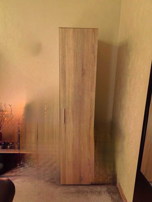 2 гардероба за 60 Евро 182 см височина