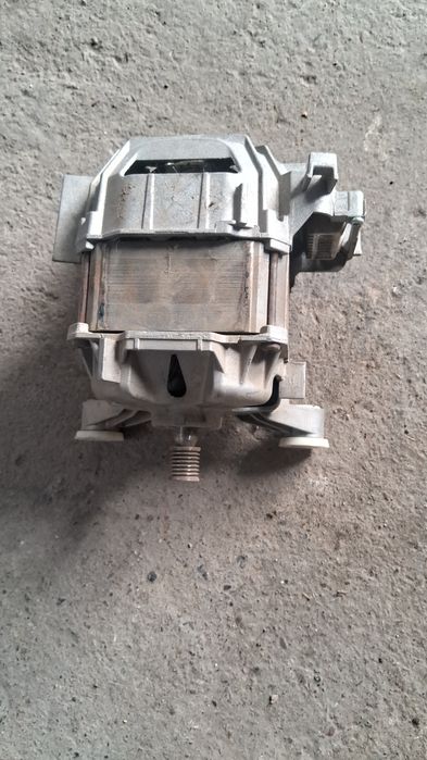 Ремонт стиральных машин и посуда моющий машинки. Гарантия  качества .