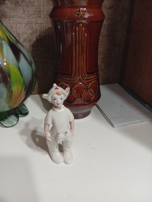 Советские статуэтки продам