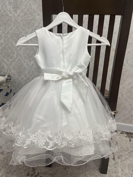 Нарядные платья на девочку